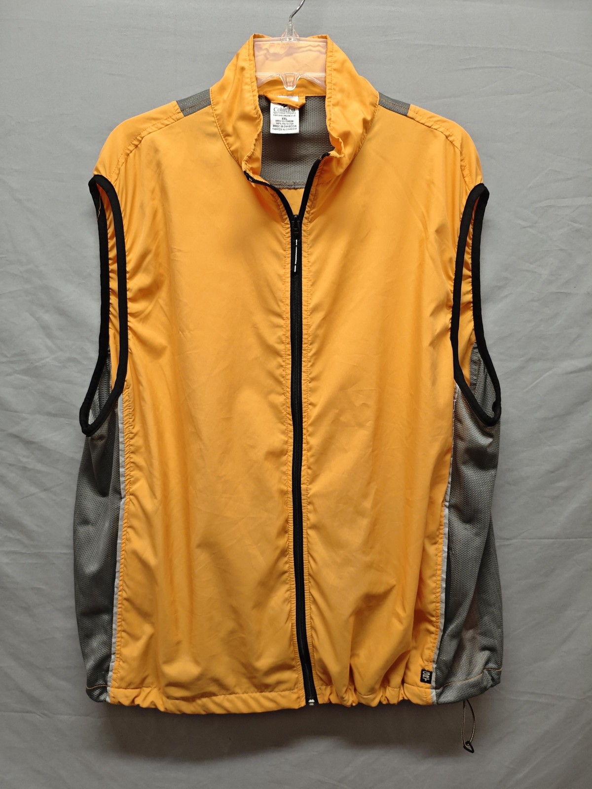 Columbia GRT Vest Mens 2XL Yellow Gray Mesh Lined Full Zip Lightweight Hiking