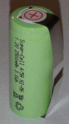 Einzel-Zelle NiMH Akku 4/5A 1,2V 2500mAh 3,0Wh 43x17mm Super-Cell U Anschlüsse
