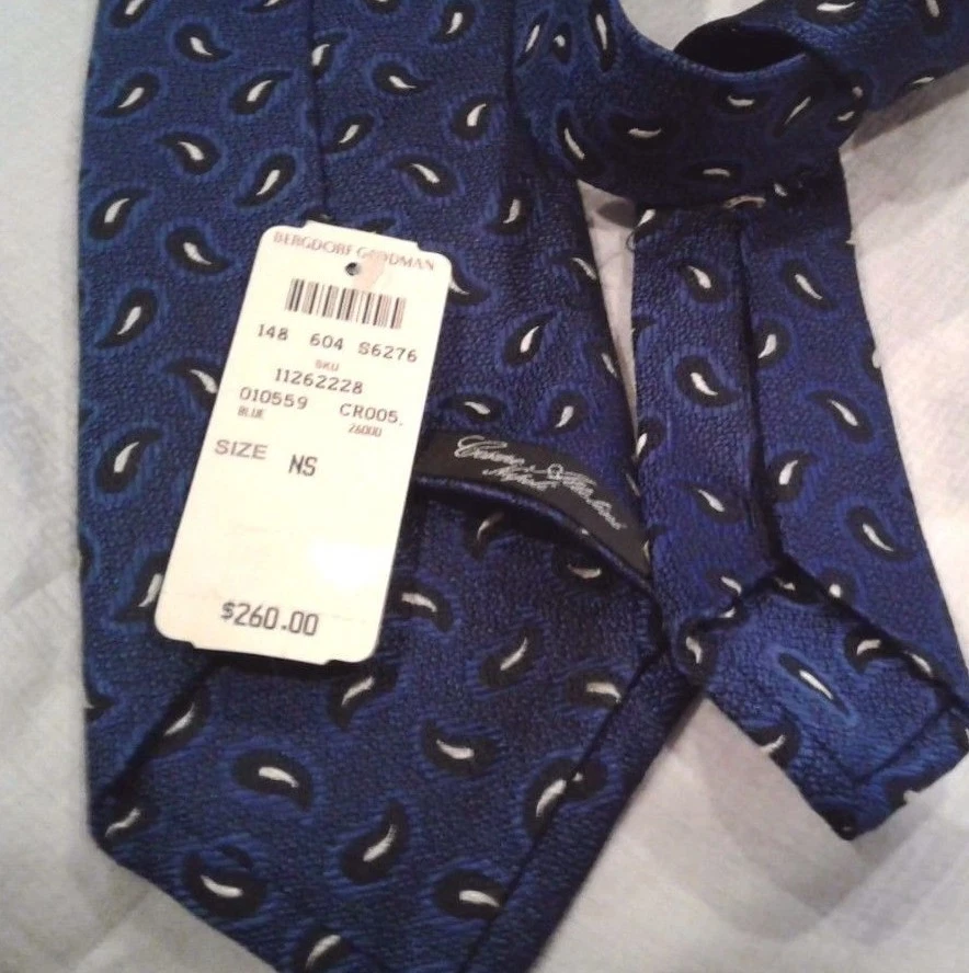 Corbata de seda CESARE ATTOLINI hecha a mano en Italia Foto 2 de 3