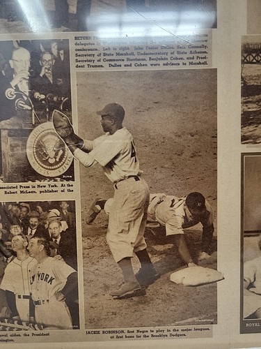 1 de mayo 1947 Chicago Tribune News Journal - Jackie Robinson Rookie Pres. TRUMAN - Imagen 2 de 6