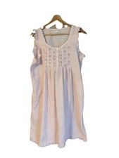 MISS ELAINE Nightgown EMBROIDERED Size M Pink