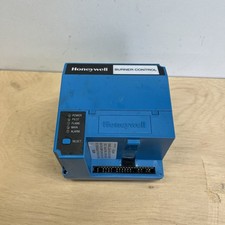 Honeywell RM7897 A 1002 Automatic Primary Burner Control FOR PARTS