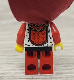 Lego cas486 Kingdoms Lion King Red Minifigure From Set 10223 & 7188