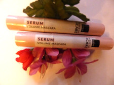 NEU!AVON-VOLUMEN MASCARA mit SERUM, Hyalurons...