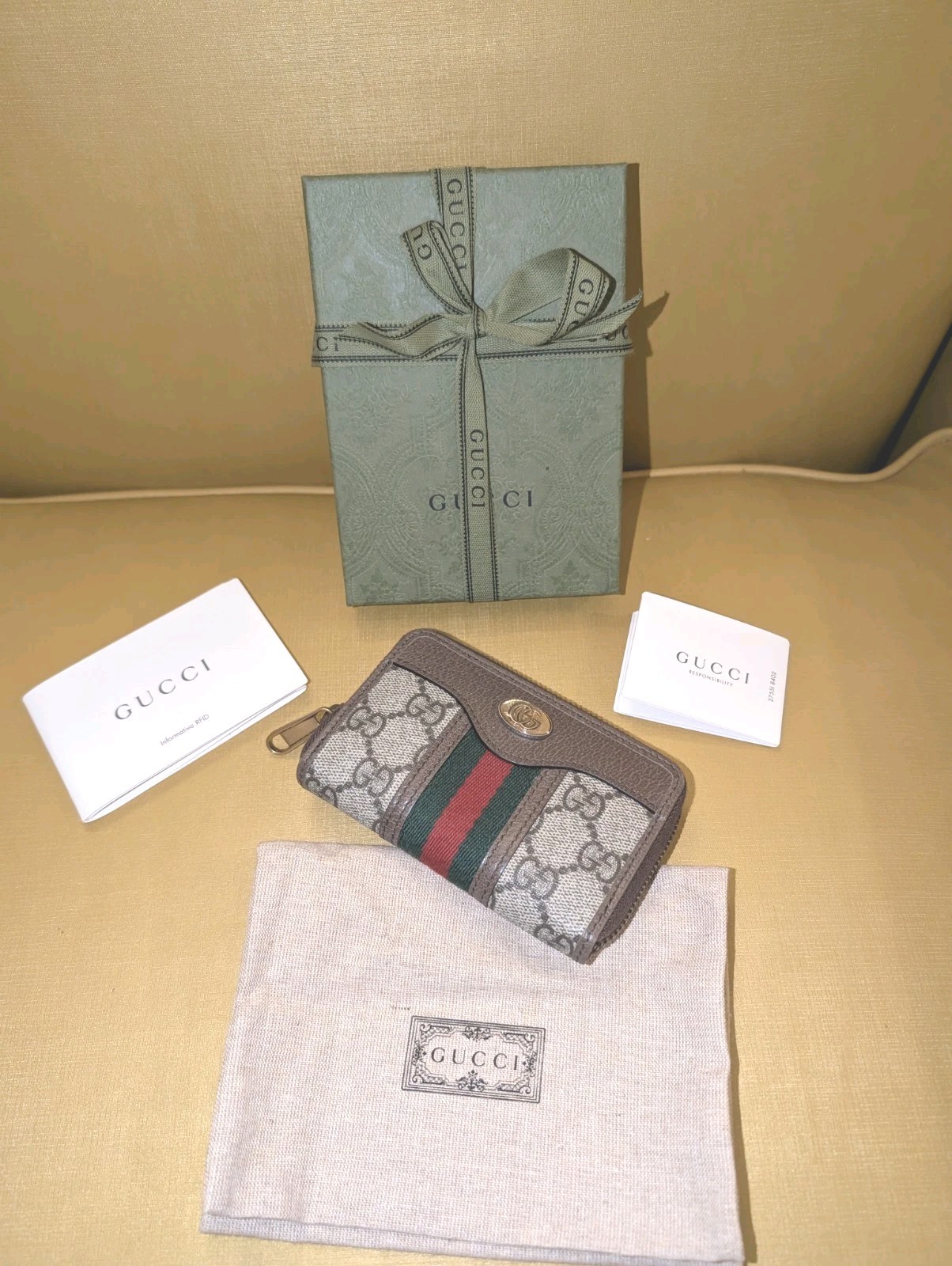 Gucci Ophidia Zippy 3 Slots, Cash & Coins Wallet w/ Dustbag & Box 3"x 5"