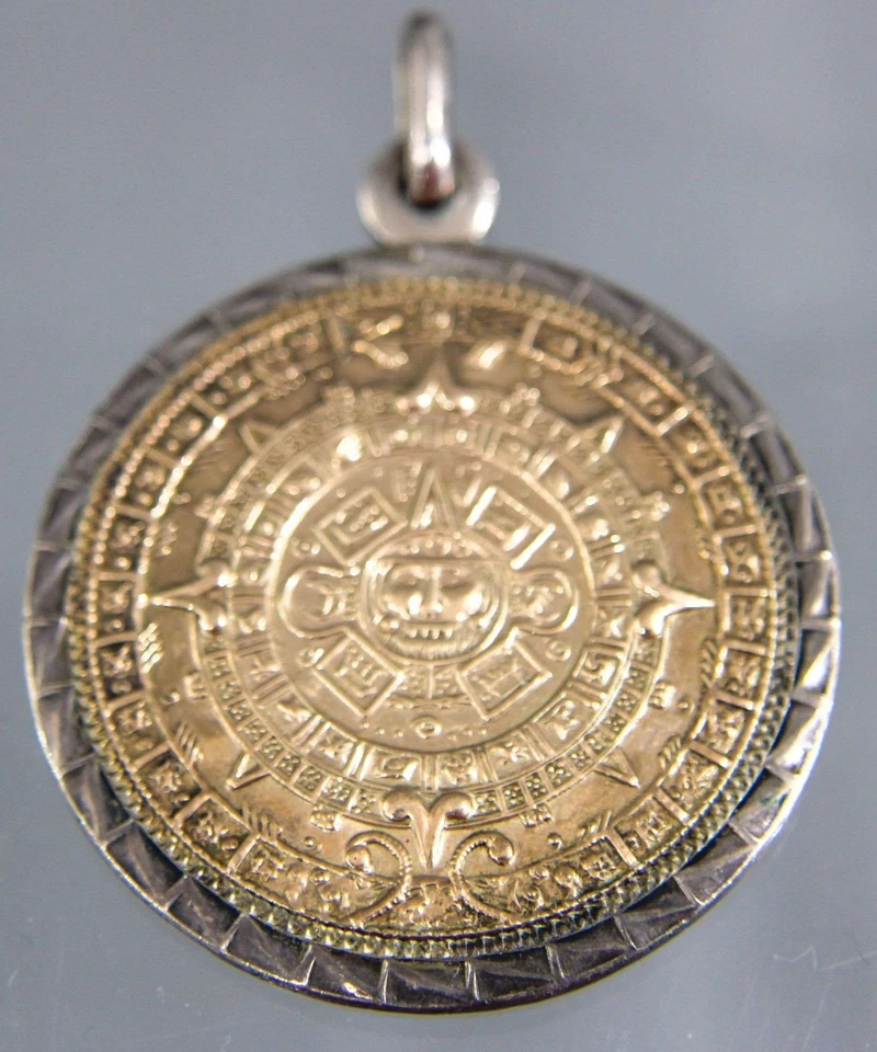 SOLID Real 10kt Gold Mayan calendar in Sterling Silver Medallion Pendant 28.1 gr - Image 2 of 4