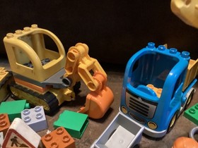 Lego Duplo Big Construction Site 10813 Truck & Tacked 10812 99% Complete!