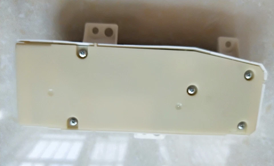 Interruptor de asiento eléctrico del lado del conductor Toyota 84070-0E051/84070-0E050 para Highlander RAV4 Foto 3 de 4