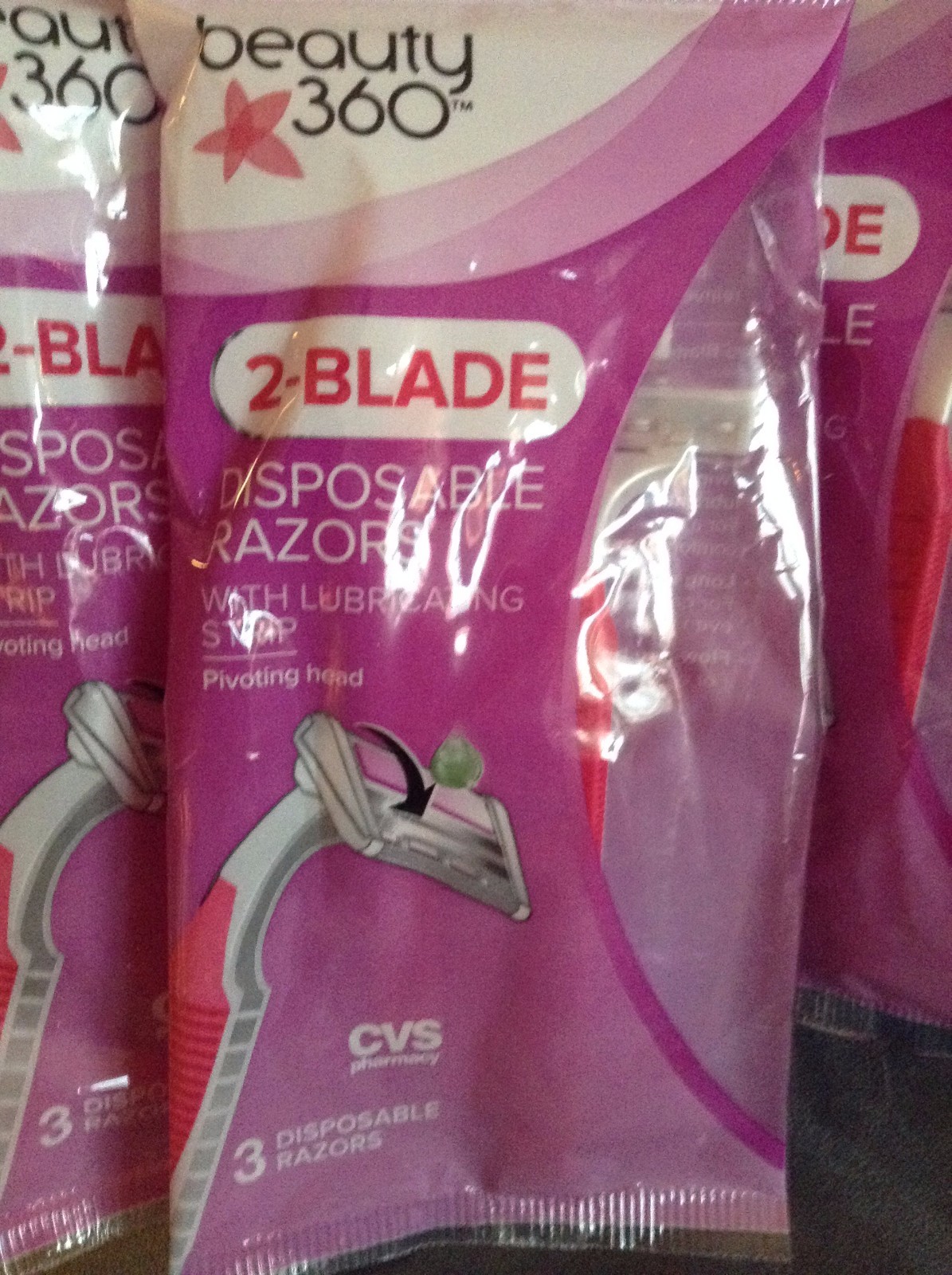 CVS BEAUTY 360 WOMEN'S 3 PACK DISPOSABLE RAZORS WITH PIVOTING HEAD