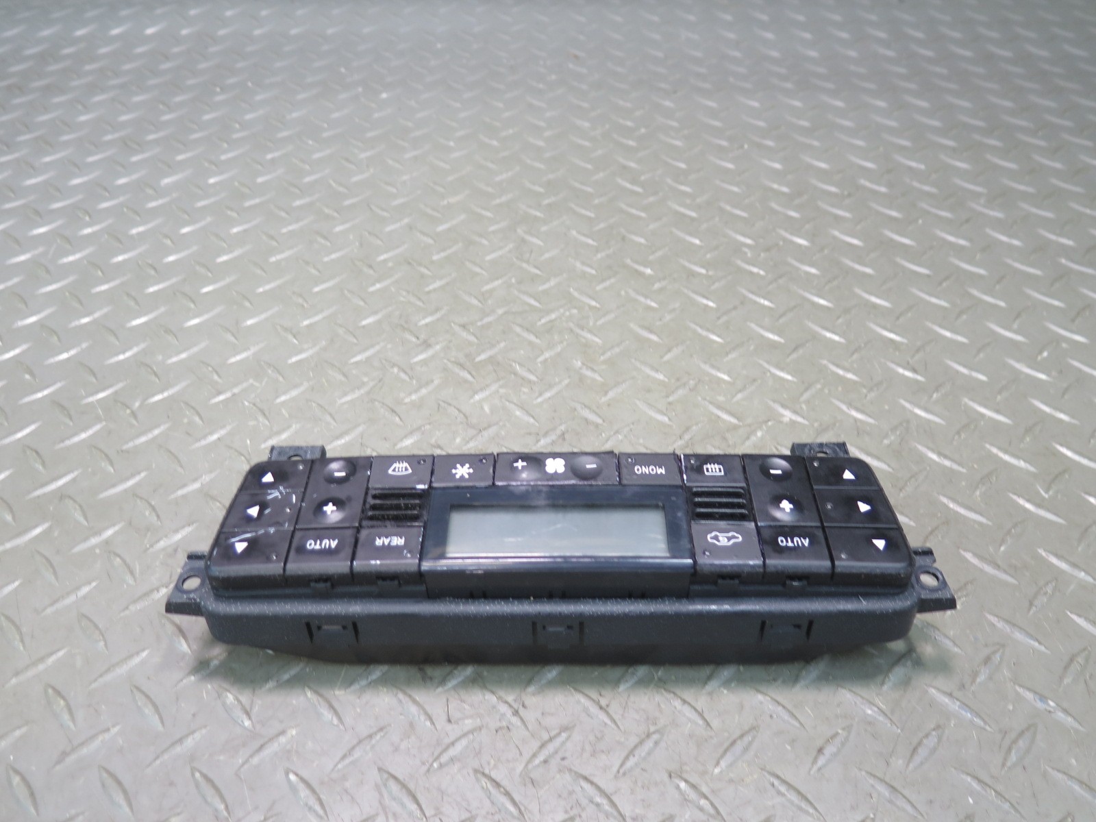 2008-2019 MASERATI GRANTURISMO M145 A/C HEATER CLIMATE CONTROL SWITCH 131193