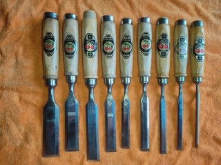 9 x Kirschen Stechbeitel Konvolut Stemmeisen 4 30mm scharf Satz Set Stecheisen