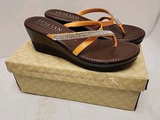 Italian Shoemaker Dark Brown faux leather slip on wedge thong sandals Sz 7