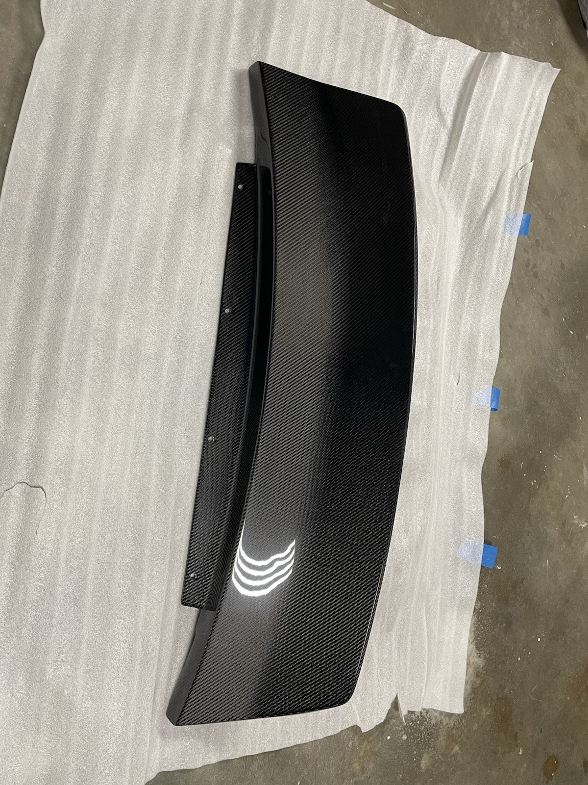Audi R8 Gen 1 Carbon Fiber Ducktail Spoiler