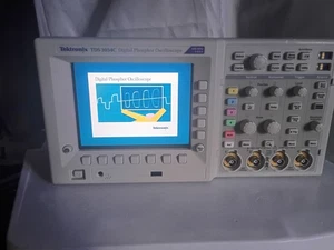 Tektronix TDS3054C Digital Oscilloscope - Picture 17 of 23