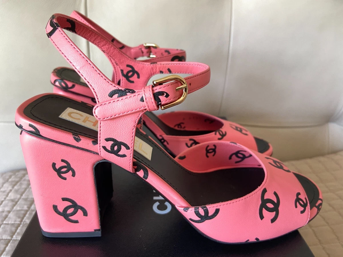 NEW Chanel Printed CC Lambskin Pink/Black Block Heel Sandals Sz 39.5