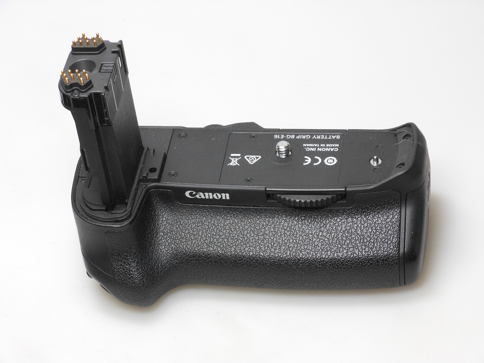 Canon+Bge16+Battery+Grip+For+EOS+7d+Mark+II+9130B001 for sale online