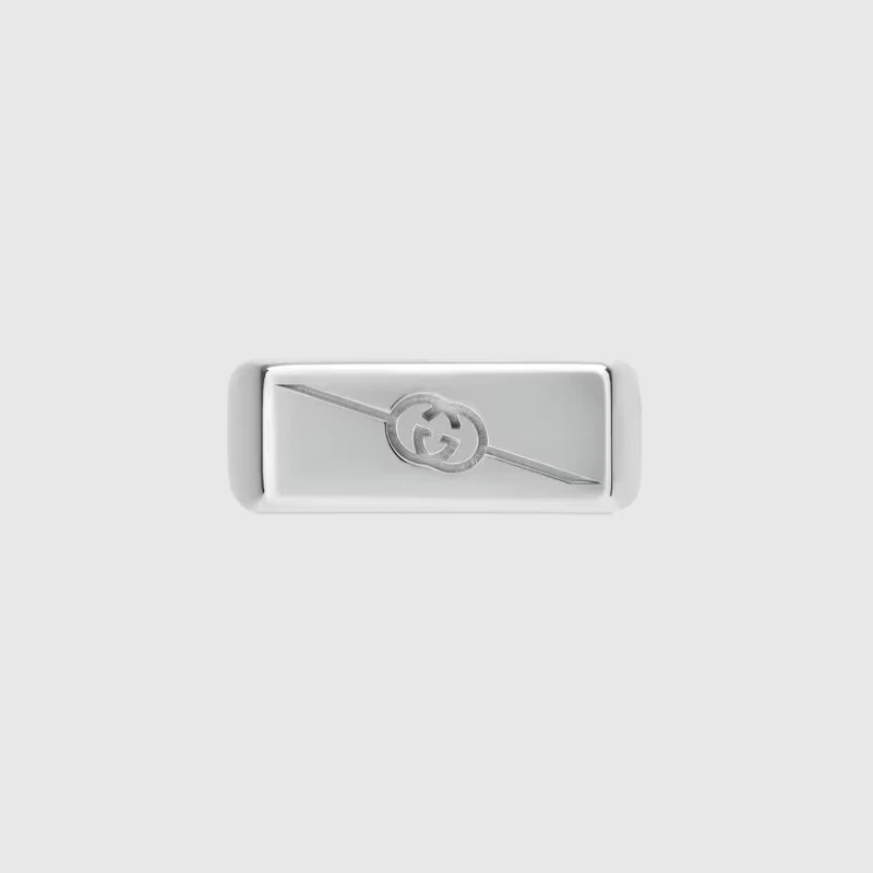 Bague G à verrouillage diagonal Gucci Chevalier 7,5 mm YBC774038001015