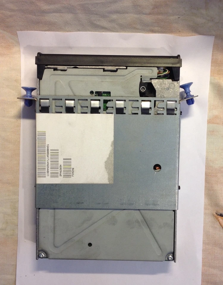 IBM 59H3745 4/8GB QIC Internal Tape Drive, .ref:CD_20 - Image 4 of 4