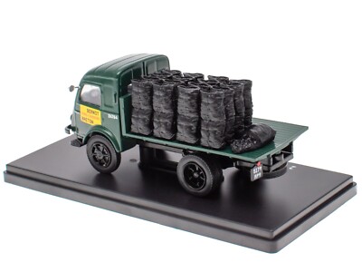 Miniature Renault Vivaquatre 1933 – Fourgon Plateau 1:43 Cuivre, Neuf
