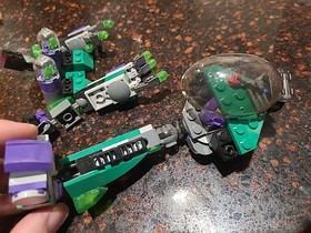 Lego DC Comics Super Heroes SUPERMAN vs. POWER ARMOR LEX + Large GREEN Parts