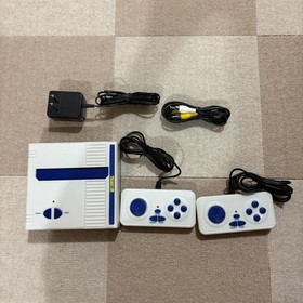 8 Bit Compact Famicom Clone Console Boxed Columbus Circle Japan Retro