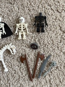 LEGO Castle Drawbridge Defense 7079 Incomplete W BOX Manual Gold Knight Cas415