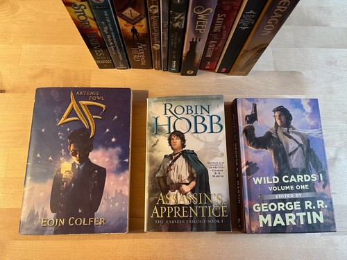Mixed Lot of Young Adult Fiction - Picture 7 of 7