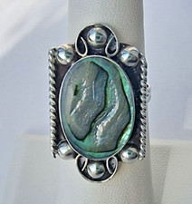 NICE 925 STERLING SILVER AND ABALONE RING SIZE 6.5
