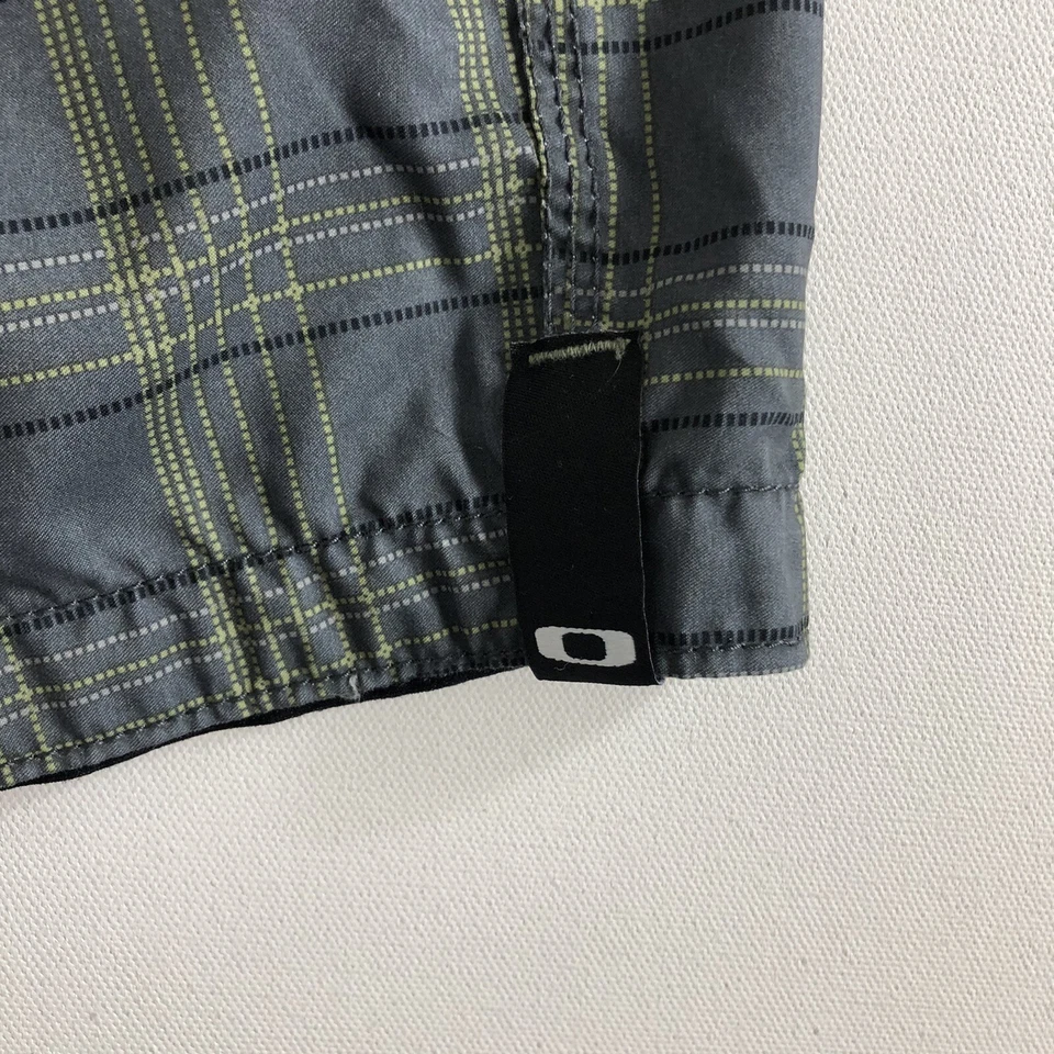 Pantalones cortos de carga Oakley para hombre talla 30 verde a cuadros Foto 4 de 4