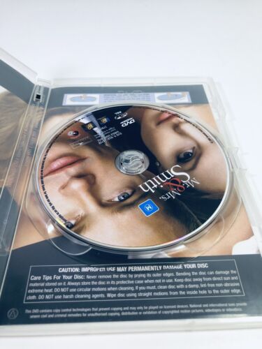 Mr. & Mrs. Smith DVD Brad Pitt Angelina Jolie New dvd - Picture 3 of 4