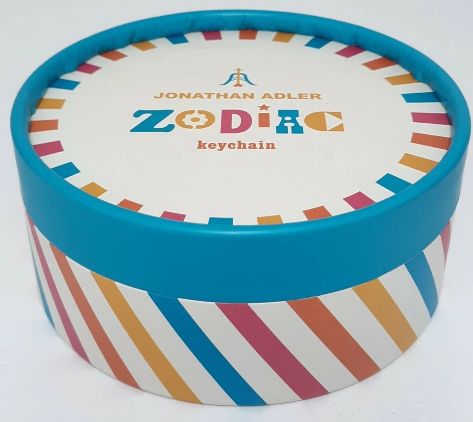 超罕见全新带盒 Jonathan Adler Taurus Zodiac 木制钥匙链 — 第 2/3 张图片