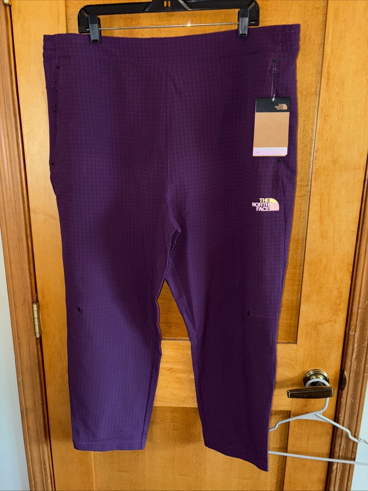 The North Face Tekware Grid Pant Mens - Black Currant Jogger - size XLarge