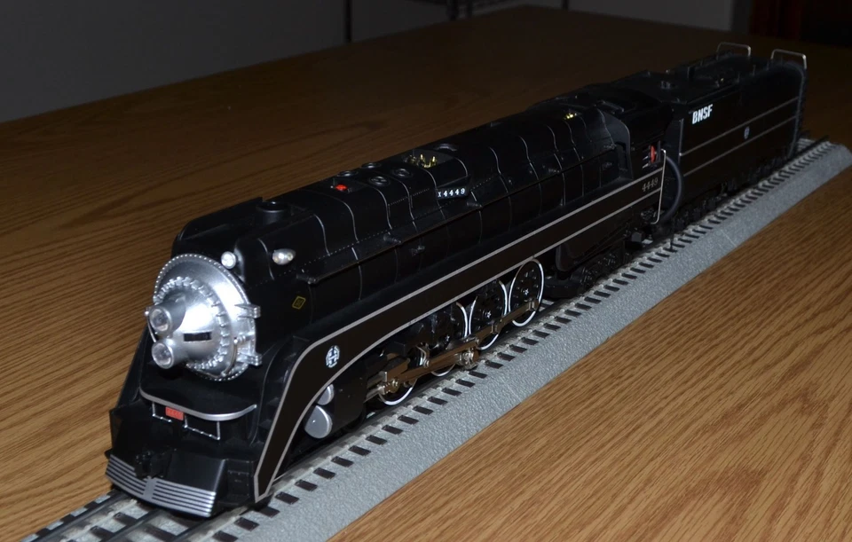 Rail King MTH 30-1421-1 Imperial BNSF Gs-4 Locomotive #4449 PS 2.0 - Video - Image 2 of 4