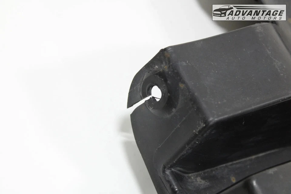 2020-2025 CADILLAC CT5 ПОД КОРПУС ПРАВАЯ ПАССАЖИРСКАЯ СТОРОНА БРЫЗГОВИК ЩИТОК OEM - Изображение 4 из 4