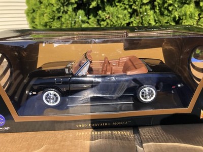 1:18 Road Signature 1969 Corvair Monza Convertible Diecast Car New In Box