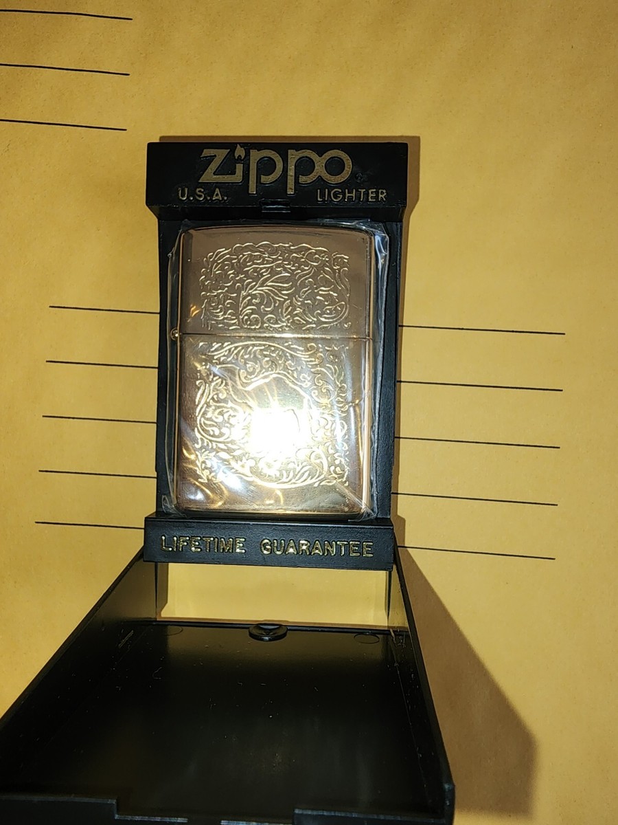 Rare Mint Condition 24 Kt Gold Plated 1996 Joe Camel Zippo