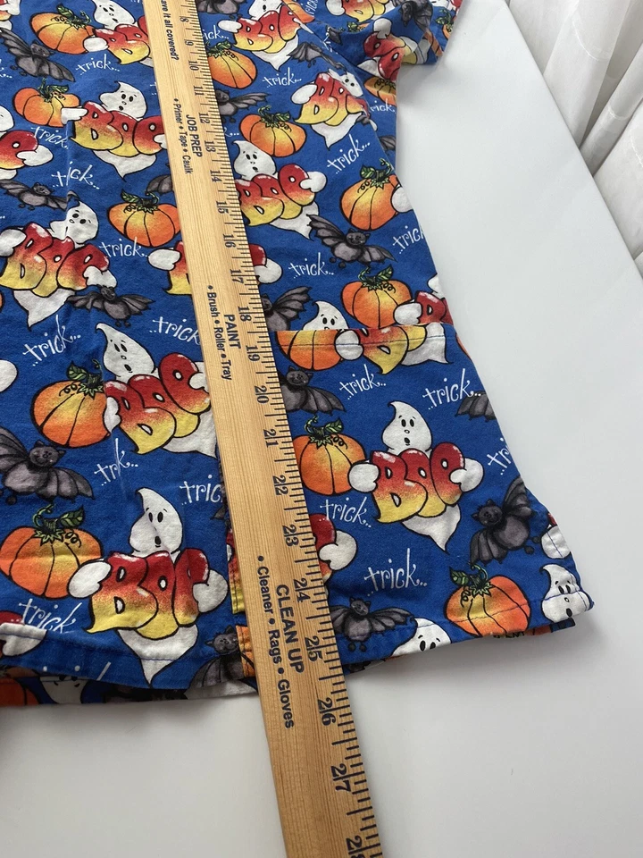 Scrubwear Large Bats Ghosts Boo Pumpkins Blue Halloween Scrub Top 2 pockets Fall - Image 4 of 4