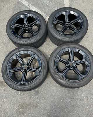 Lamborghini OEM Urus Rims With Pirelli Wheels 