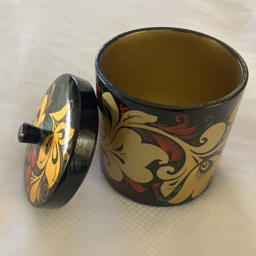 Russian/Ukrainian Black Lacquer Round Trinket Jewelry Box Hand Painted 80s EUC - Picture 6 of 7