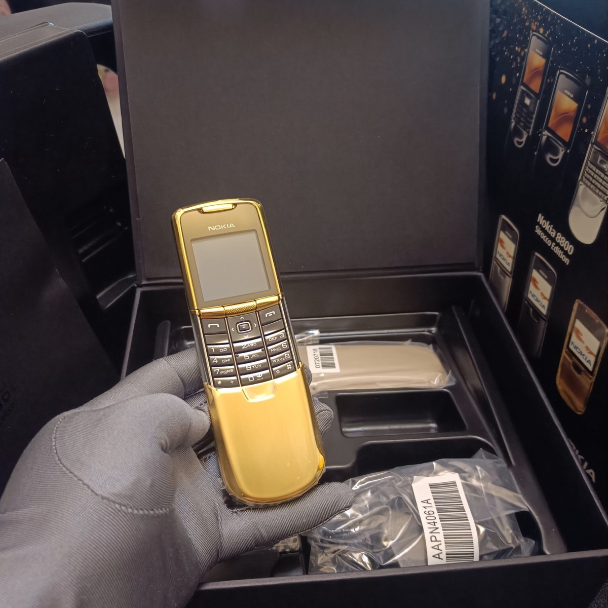RARE LUXURY NOKIA 8800 CLASSIC GOLD SPECIAL EDITION UNLOCKED RARE LUXURY NOKIA 8800 CLASSIC GOLD SPECIAL EDITION UNLOCKED
