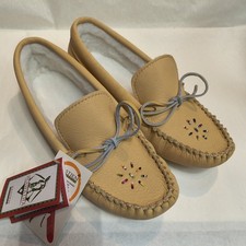 Bastien Industries Hiawatha Moccasins Style 442 Women's Size 9