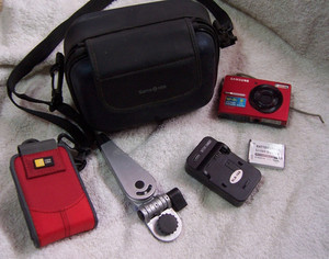 Samsung L210 Digital Camera 10.2MP - Red - Tested - Charger,Case,2 Batteries,+