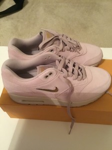 air max 1 pink suede