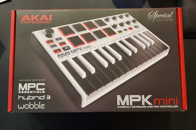 Akai Professional MPKMINIWHITE MKII Compact Keyboard and Pad