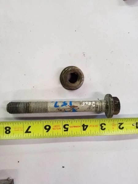 Front Leaf Spring Rearward Bolt | Fits 00 01 02 03 04 05 Ford Excursion 4WD Foto 2 de 4