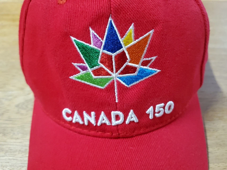 Canada 150 Hat - GGS 150th Anniversary Red StrapBack Baseball Cap EUC w/ Flag - Image 2 of 4
