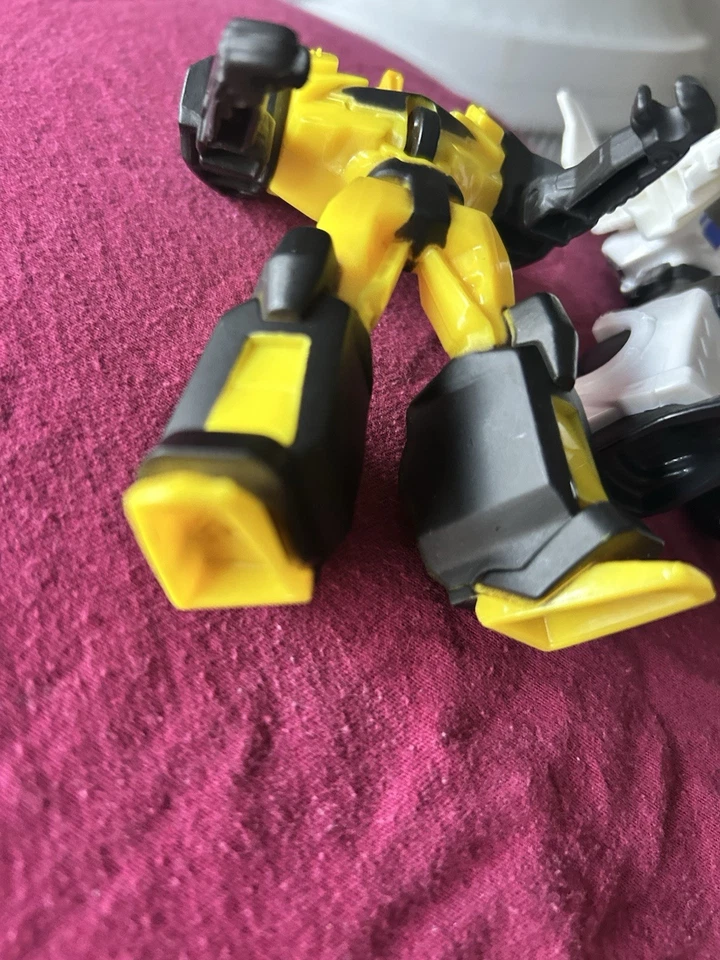 Hasbro 2016 McDonald’s Happy Meal Transformers Strongarm/Bumble Bee Lote de 2 Foto 2 de 4