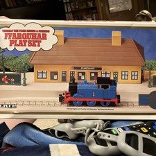 Thomas The Tank Engine Friends Ffarquhar Playset Dented Box ERTL Gold Rail