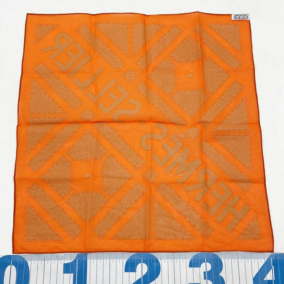 Bufanda cuadrada de algodón naranja Hermes Carre 40 usada Francia Foto 2 de 4