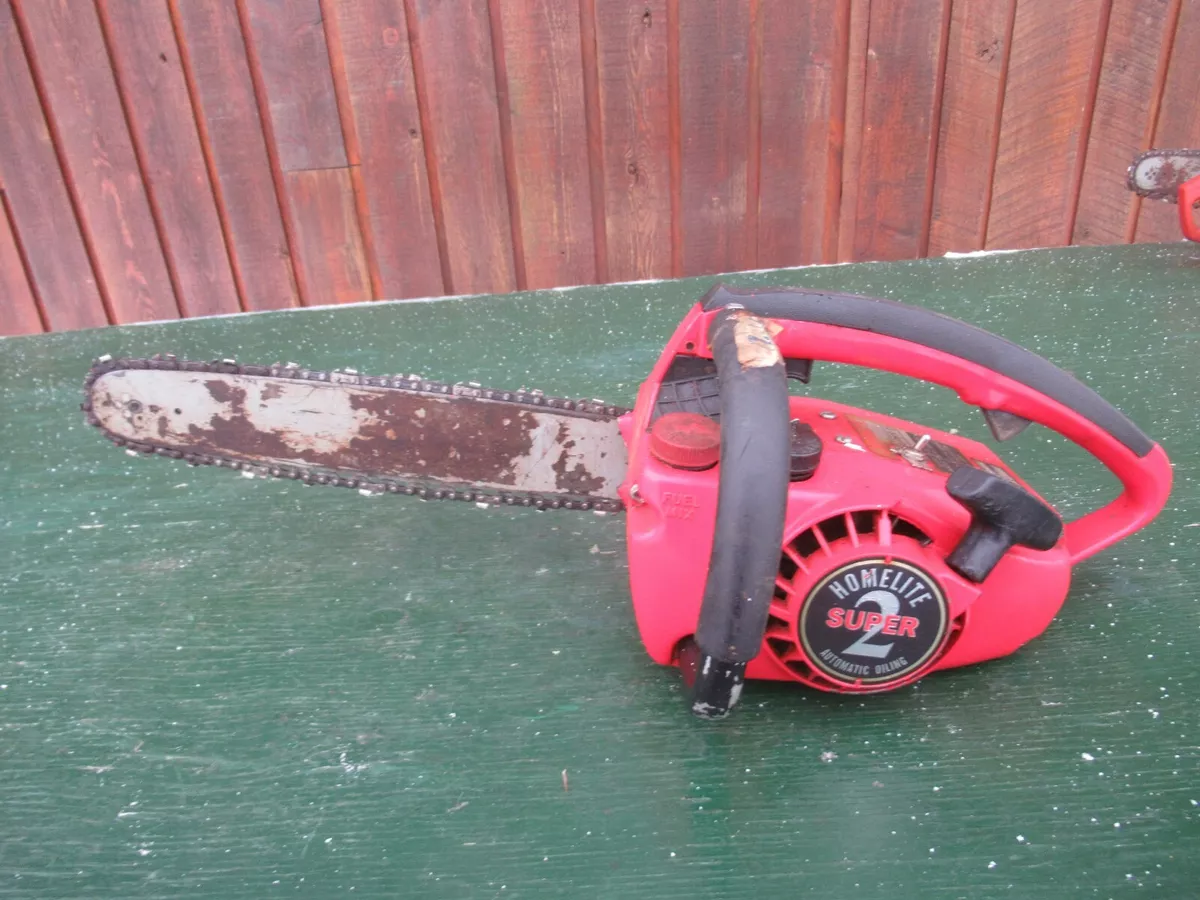 Vintage HOMELITE SUPER 2 Chainsaw Chain Saw with 13